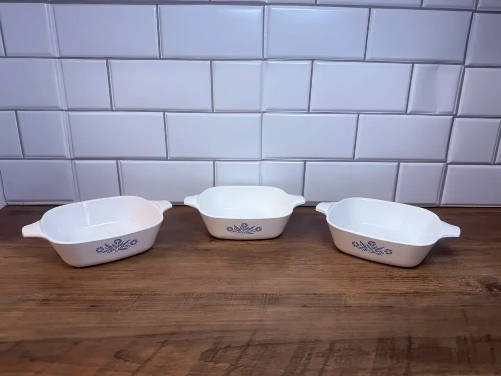 Corning Ware Set Of Three 1 3/4 Cup Petite Pans Corn Flower Design P-41